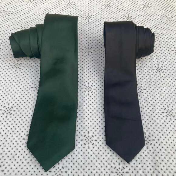 Set of 2 Men Slim Necktie Fashion Solid Ties Black and Dark Green - Picture 5 of 9